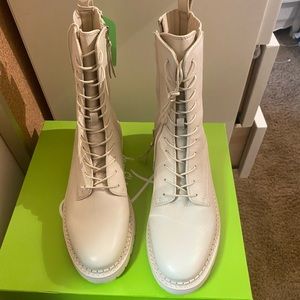BRAND NEW W BOX. Sam Edelman lace up boots